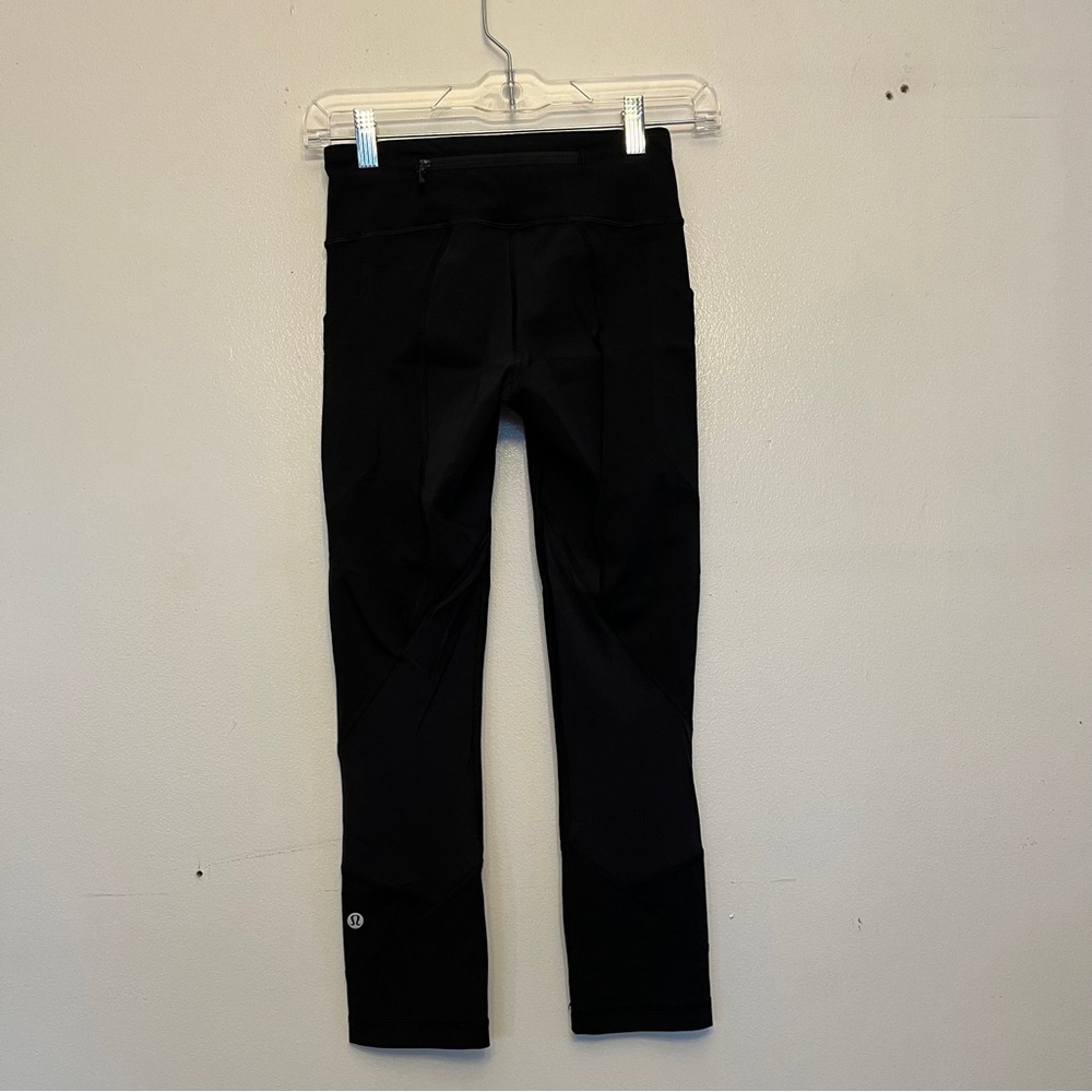 Lululemon Crop Leggings 23” — Size 2